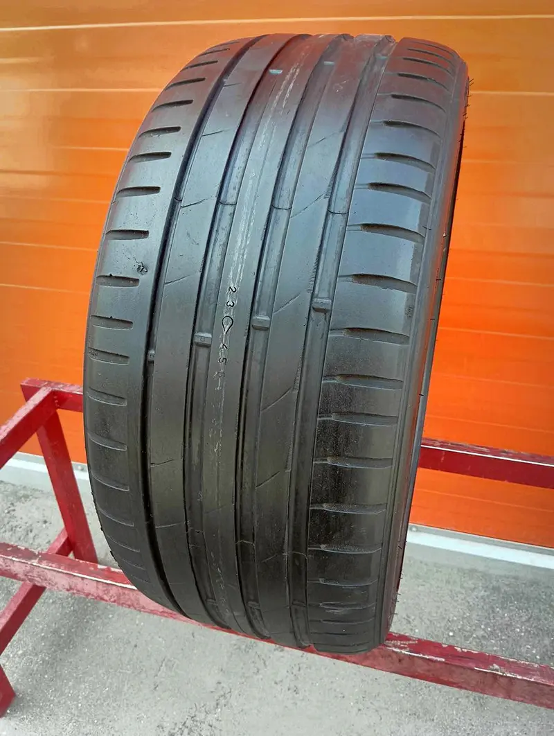 Б/у шина 255/40 R17 Nokian Z G2