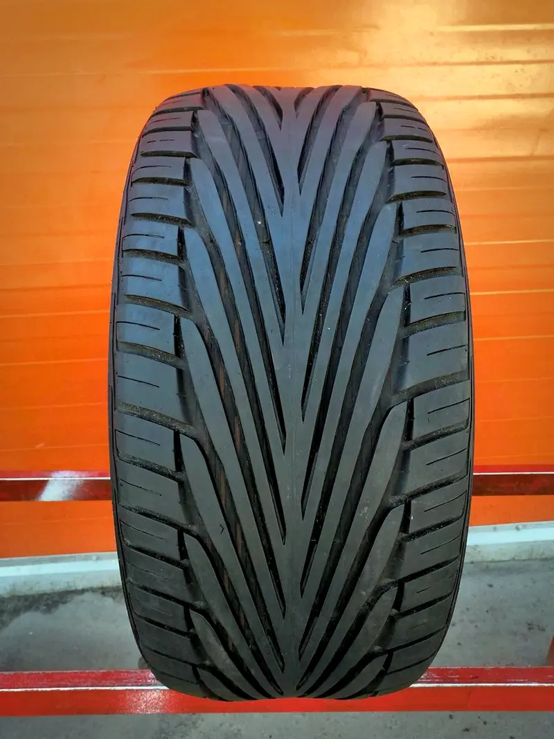 Б/у шина 255/40 R17 Uniroyal Rain Sport 2