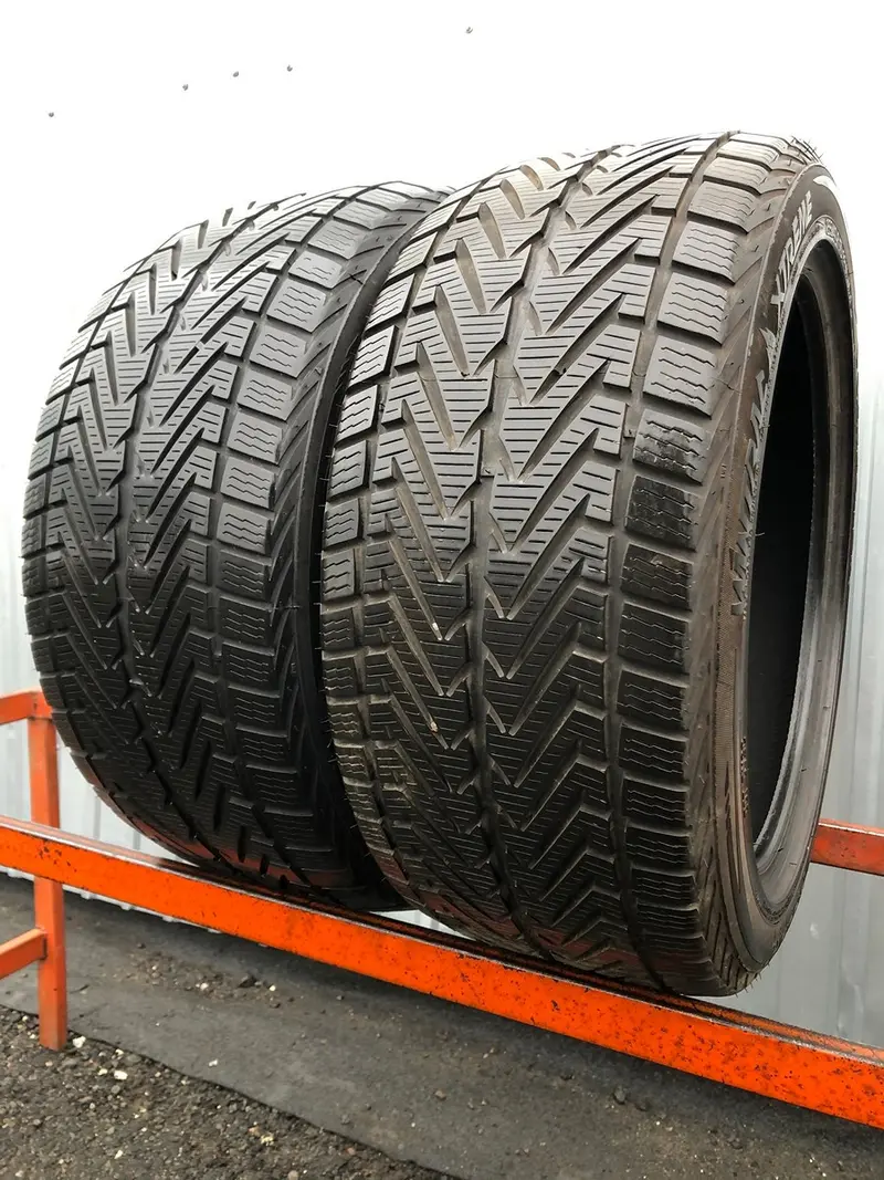 Пара б/у шин 255/40 R17 Vredestein Wintrac Xtreme
