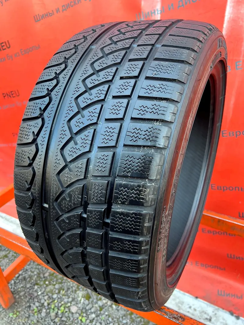 Б/у шина 255/40 R17 Yokohama AVS Winter V901