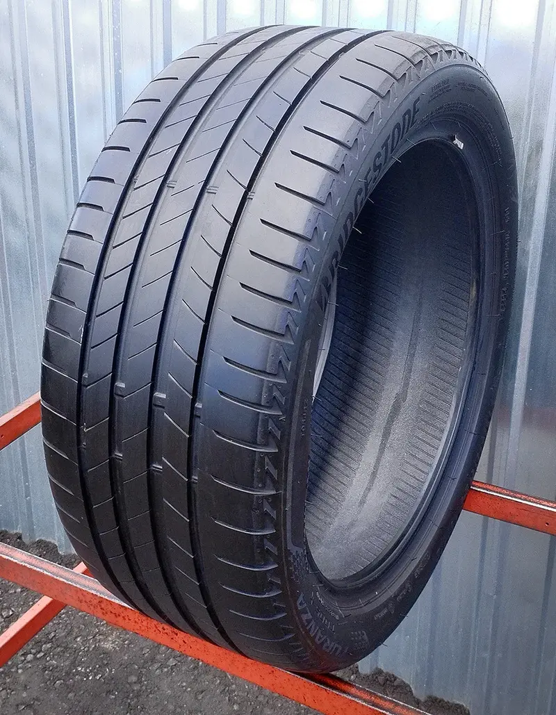 Б/у шина 255/40 R18 Bridgestone Turanza T005