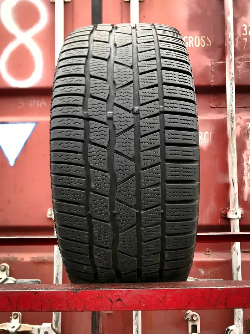 Б/у шина 255/40 R18 Continental ContiWinterContact TS 830 P