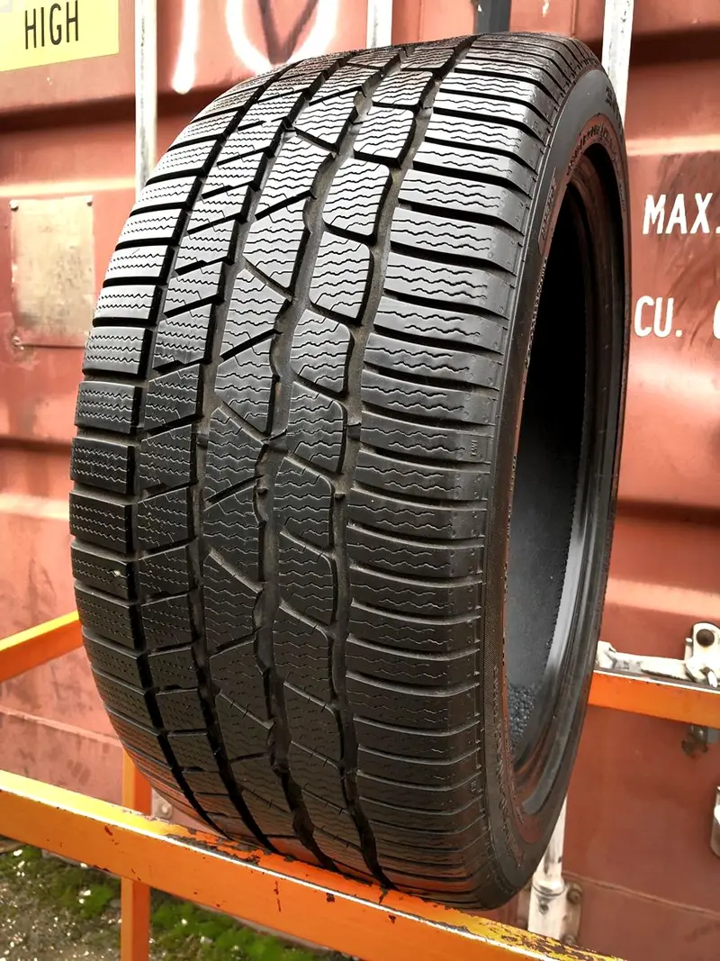 Б/у шина 255/40 R18 Continental ContiWinterContact TS 830 P