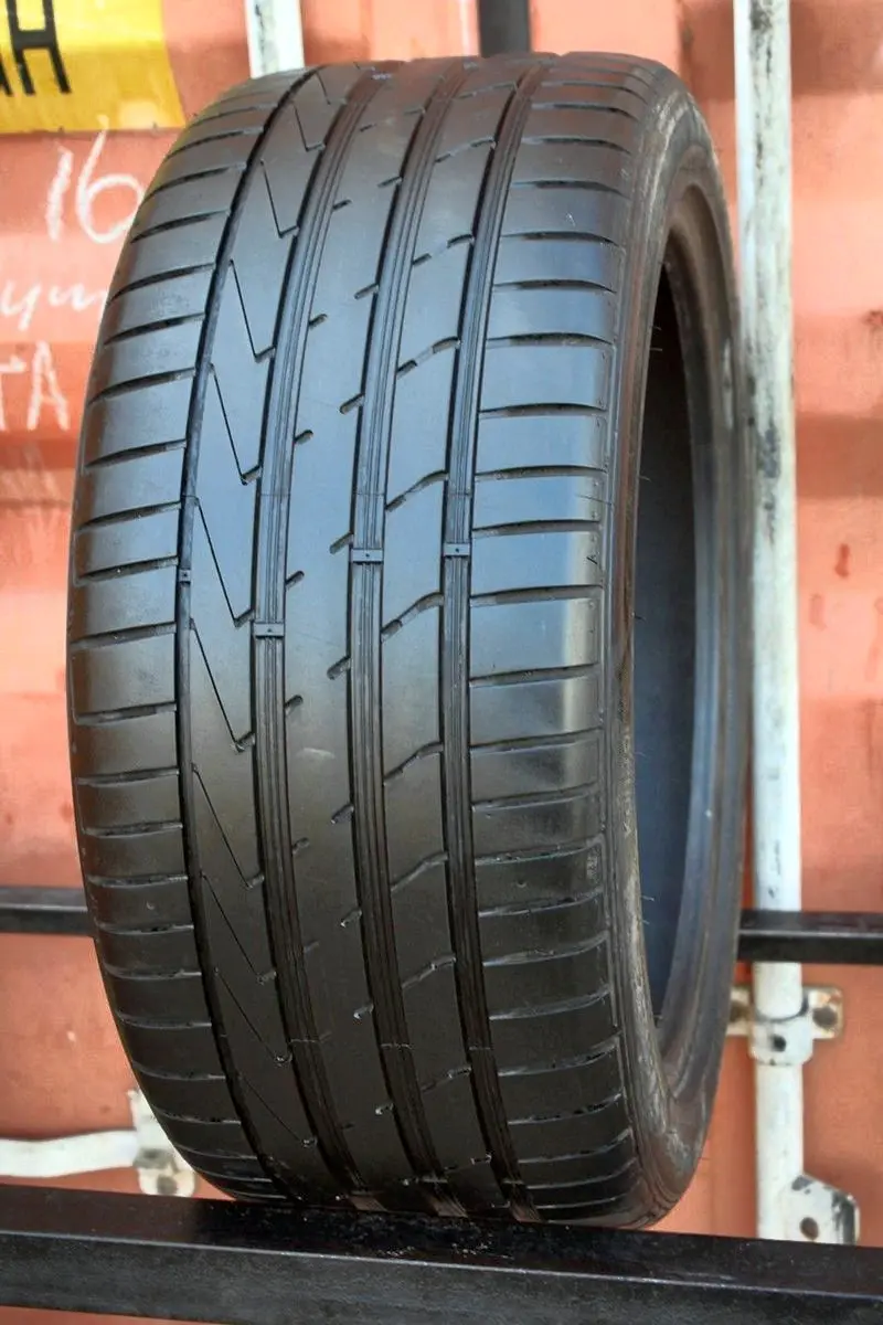 Б/у шина 255/40 R18 Hankook Ventus S1evo 2 K117