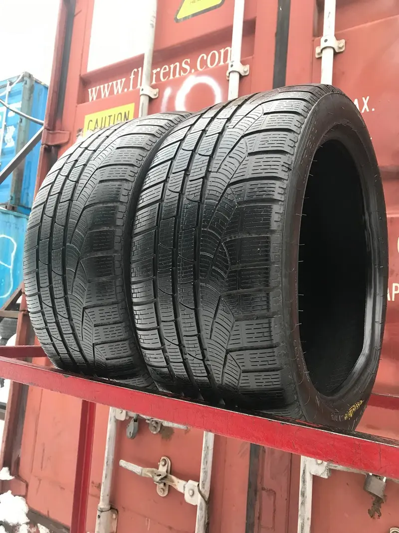 Пара б/у шин 255/40 R18 Pirelli Winter 240 Sottozero 2