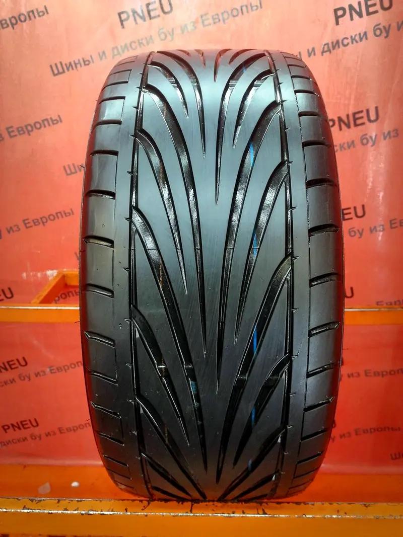 Б/у шина 255/40 R18 Toyo Proxes T1-R