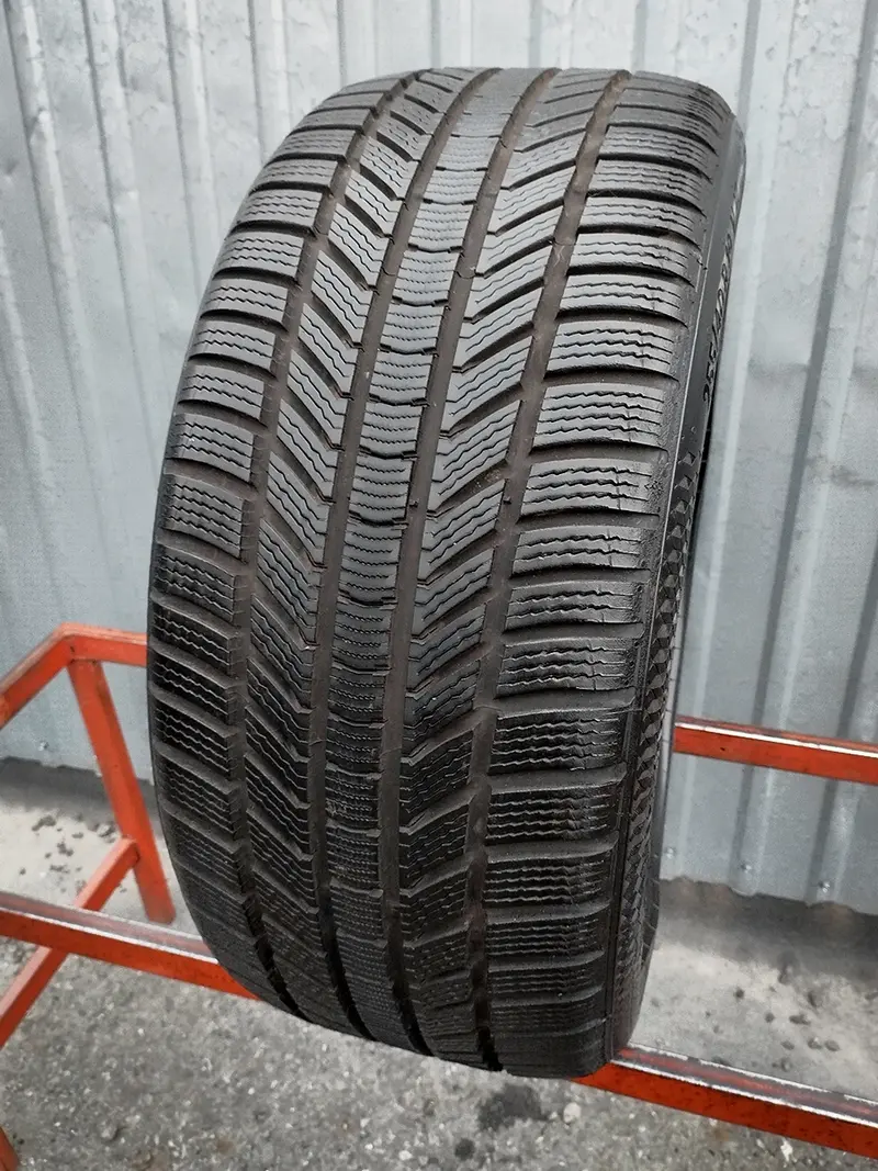 Б/у шина 255/40 R19 Continental ContiWinterContact TS 870 P