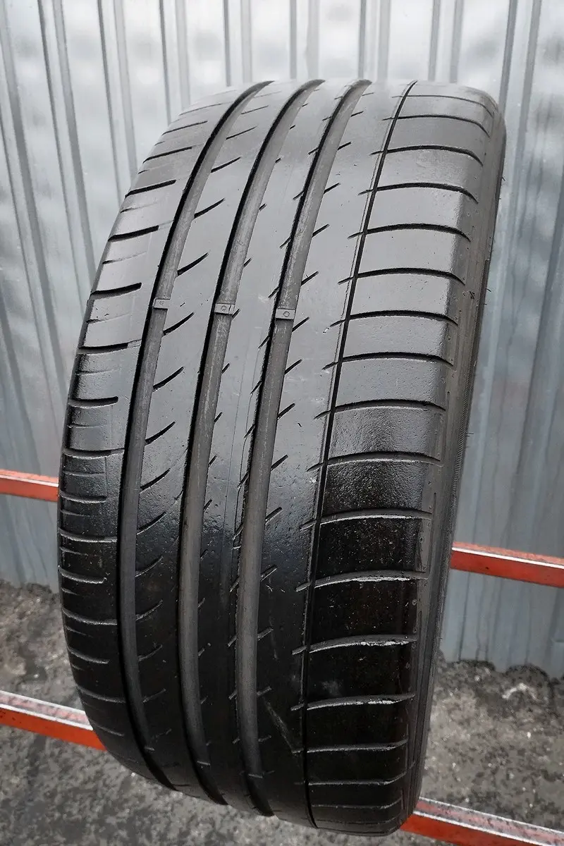 Б/у шина 255/40 R19 Dunlop SP Quattromaxx