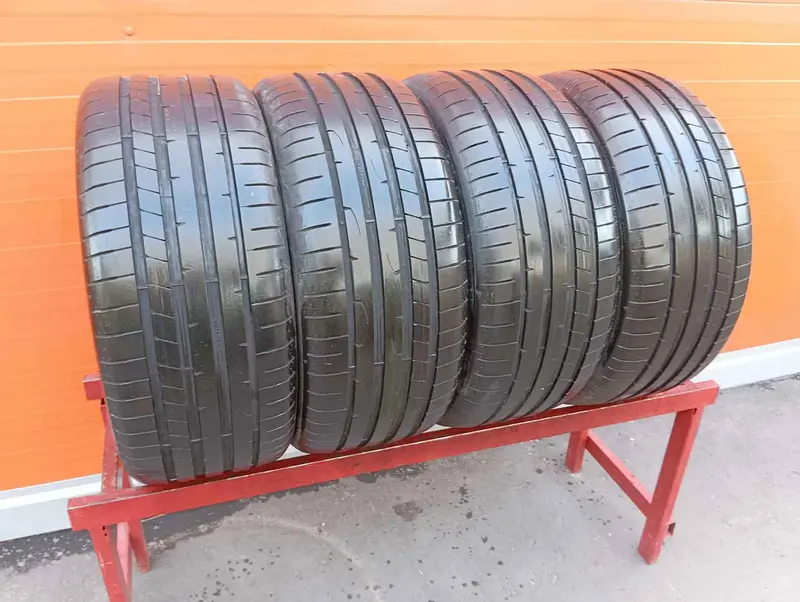 Комплект б/у шин 255/40 R19 Dunlop SP Sport Maxx RT 2