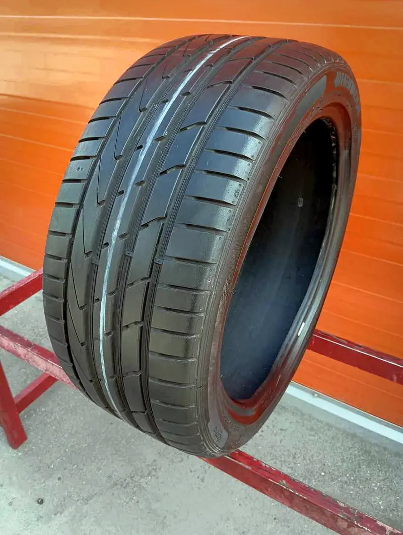 Б/у шина 255/40 R19 Hankook Ventus S1evo 2 K117