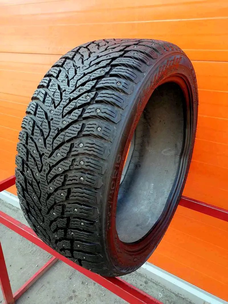 Б/у шина 255/40 R19 Nokian Hakkapeliitta 9