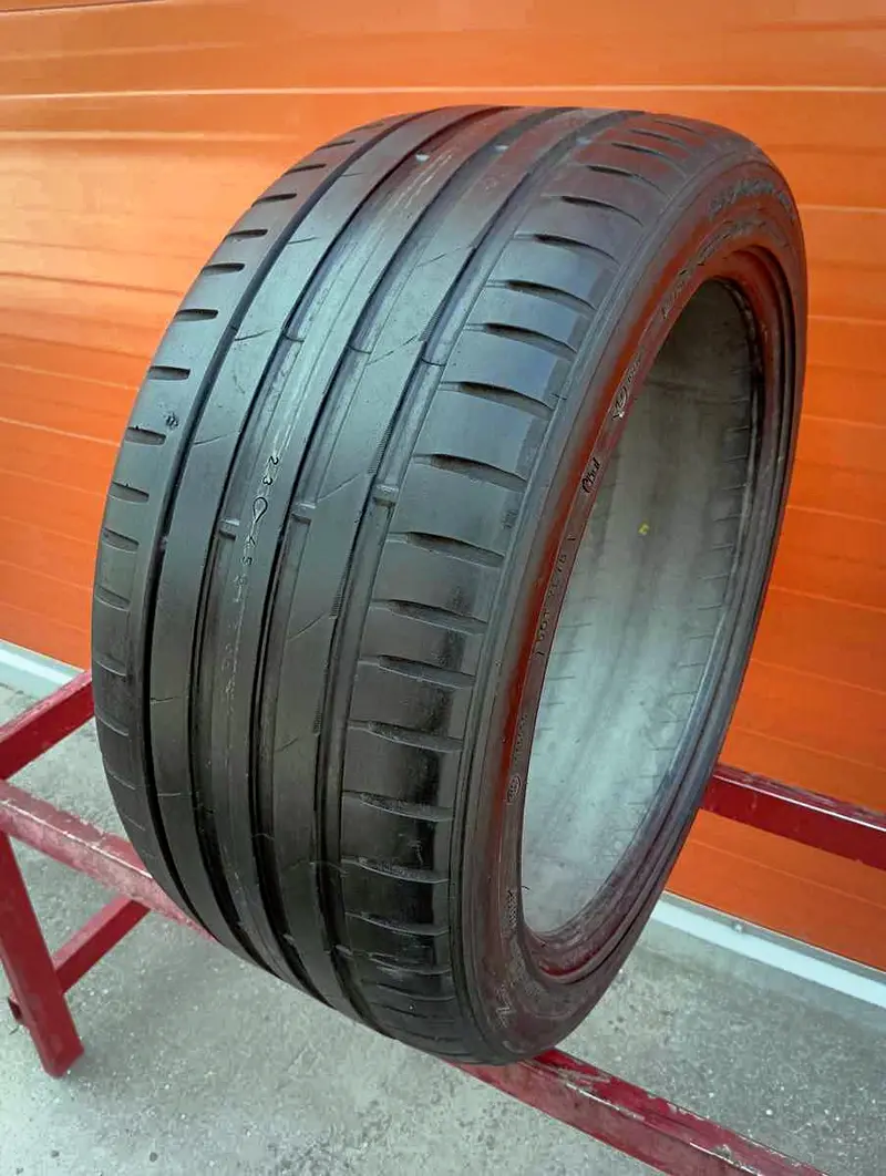 Б/у шина 255/40 R19 Nokian Z G2