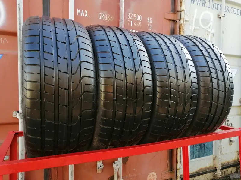 Комплект б/у шин 255/40 R19 Pirelli P Zero