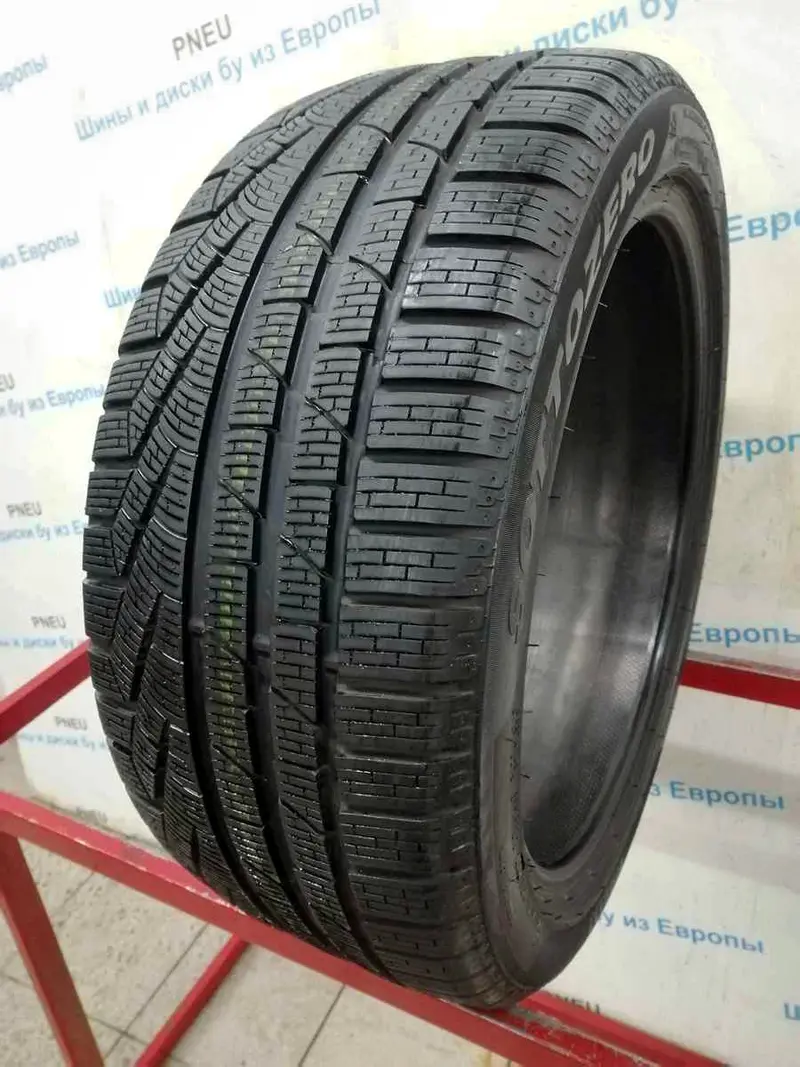 Б/у шина 255/40 R19 Pirelli Winter 240 Sottozero 2
