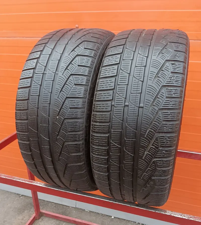 Пара б/у шин 255/40 R19 Pirelli Winter 240 Sottozero 2