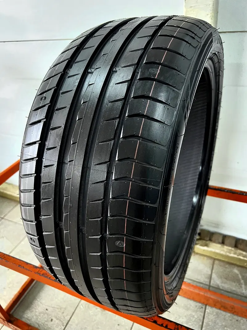 Новая шина 255/40 R19 TRIANGLE EffeXSport TH202, фото 1