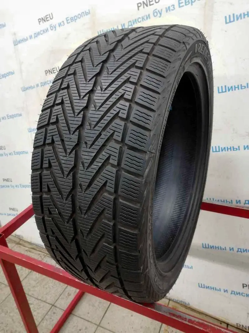 Б/у шина 255/40 R19 Vredestein Wintrac Xtreme