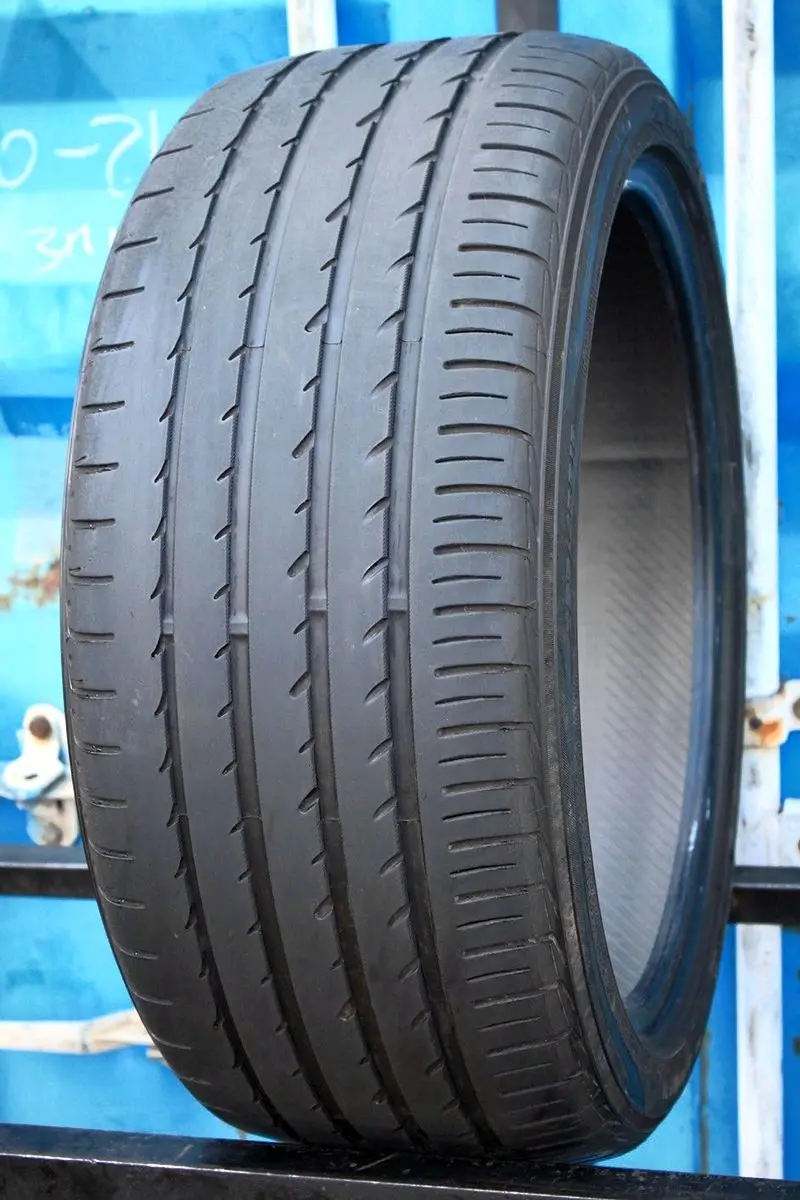Б/у шина 255/40 R19 Yokohama Advan Sport V103
