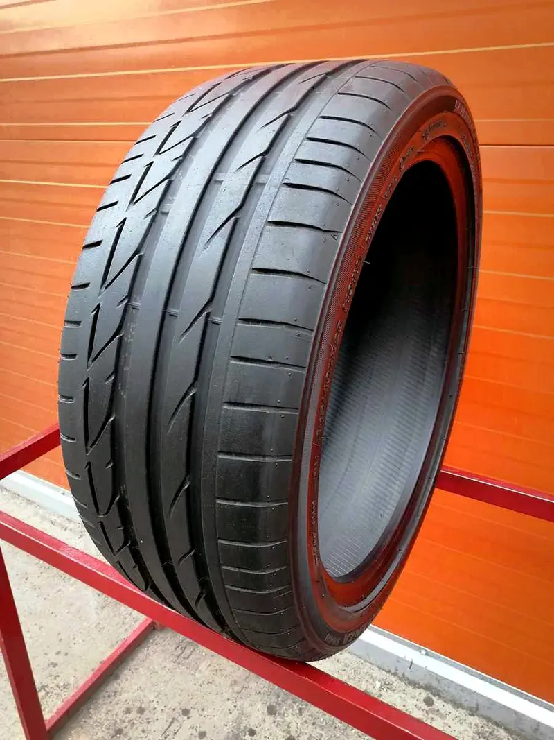 Б/у шина 255/40 R20 Bridgestone Potenza S001