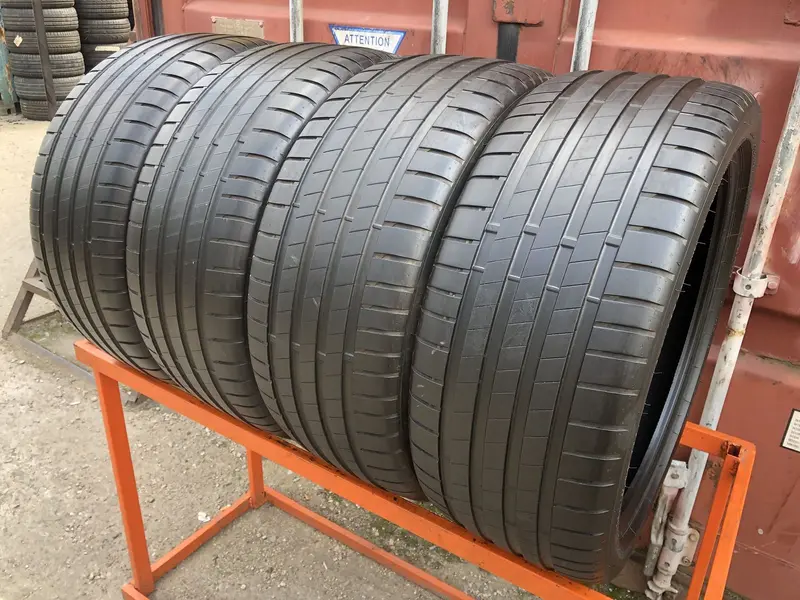 Комплект б/у шин 255/40 R20 Bridgestone Potenza S005