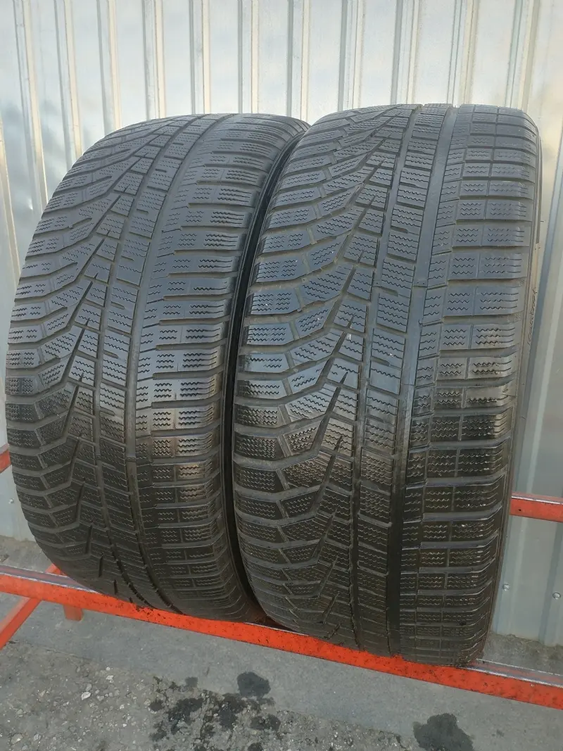 Пара б/у шин 255/40 R20 Hankook Winter I Cept Evo2 W320