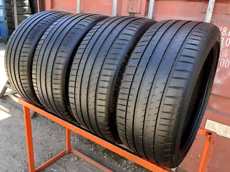 Комплект б/у шин 255/40 R20 Michelin Pilot Sport EV