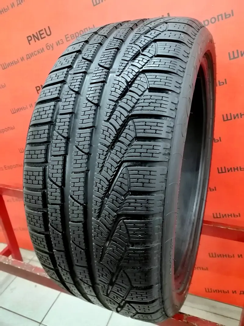 Б/у шина 255/40 R20 Pirelli Winter 240 Sottozero 2