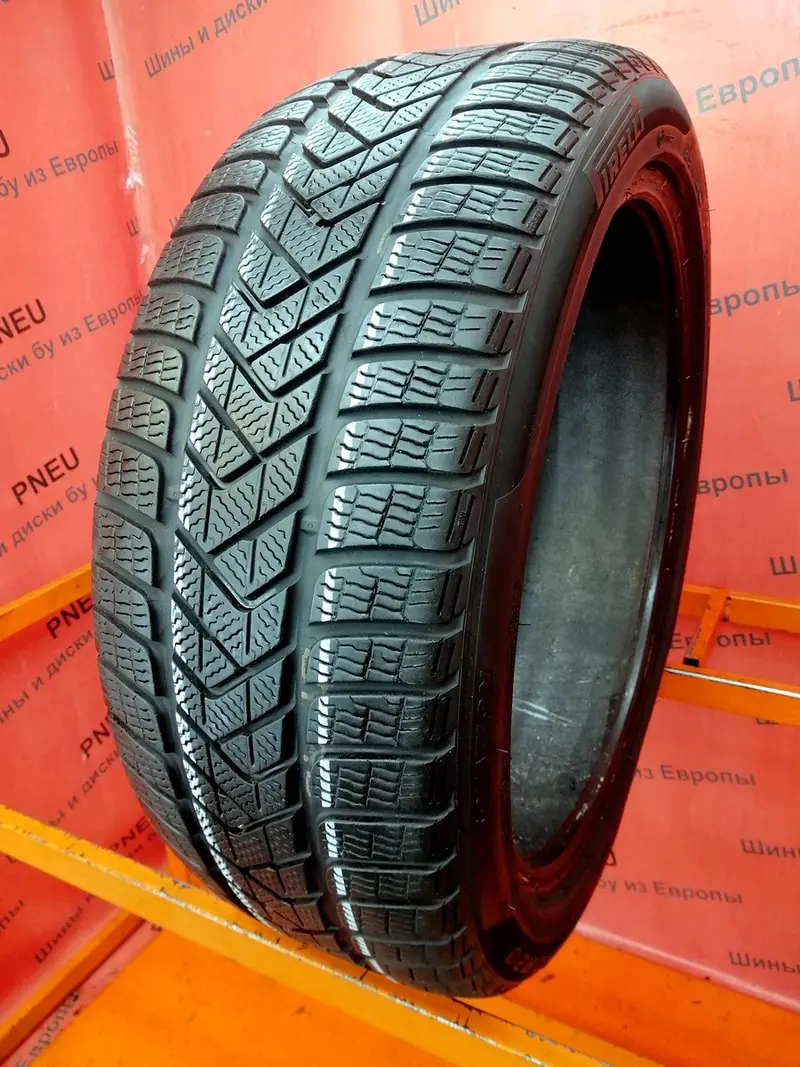 Б/у шина 255/40 R20 Pirelli Winter Sottozero 3