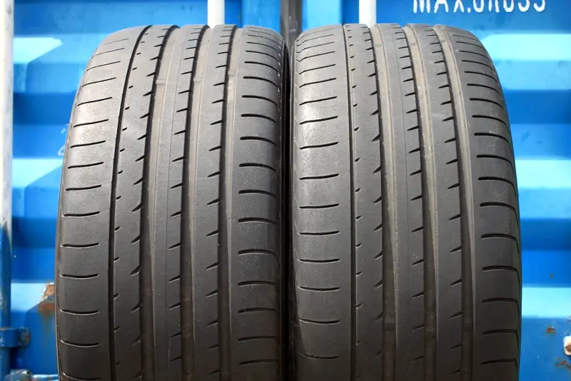 Пара б/у шин 255/40 R20 Yokohama Advan Sport V105