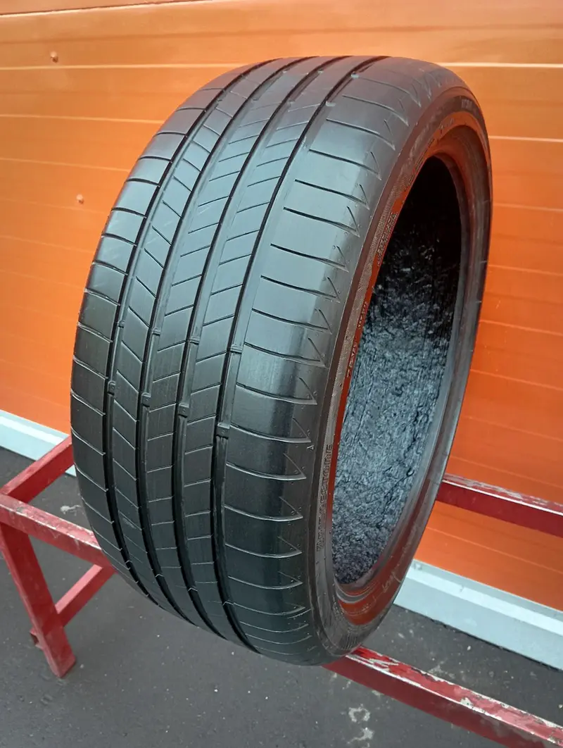 Б/у шина 255/40 R21 Bridgestone Turanza Eco