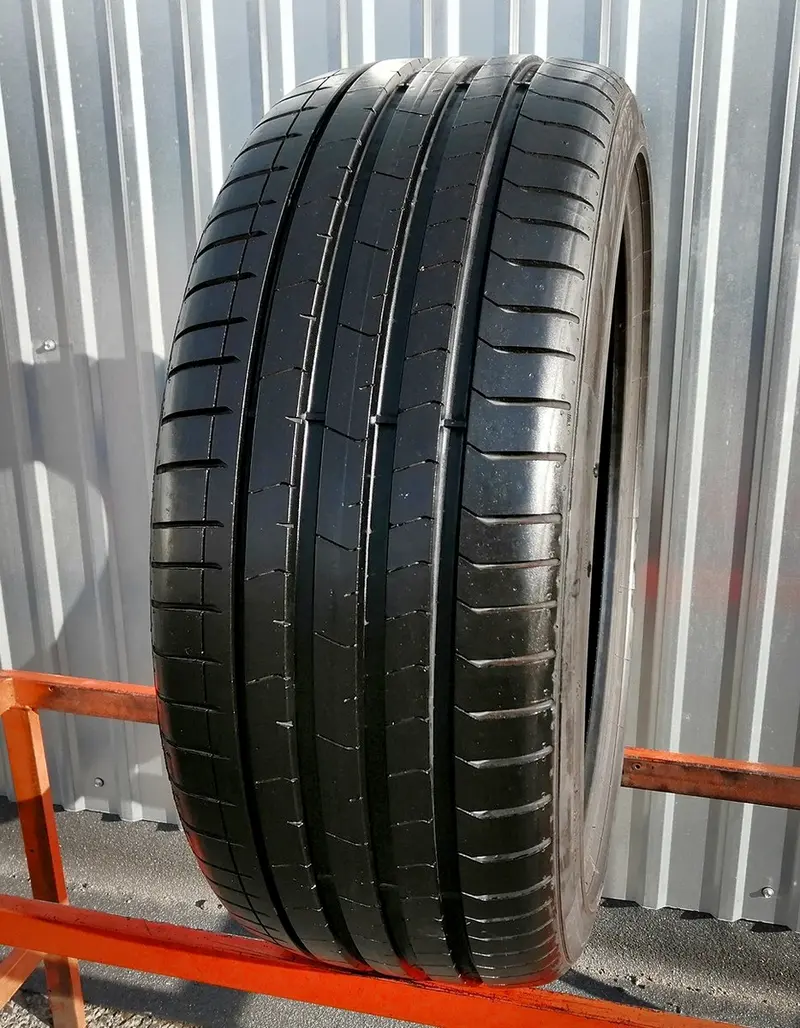 Б/у шина 255/40 R21 Pirelli P Zero PZ4, фото 1