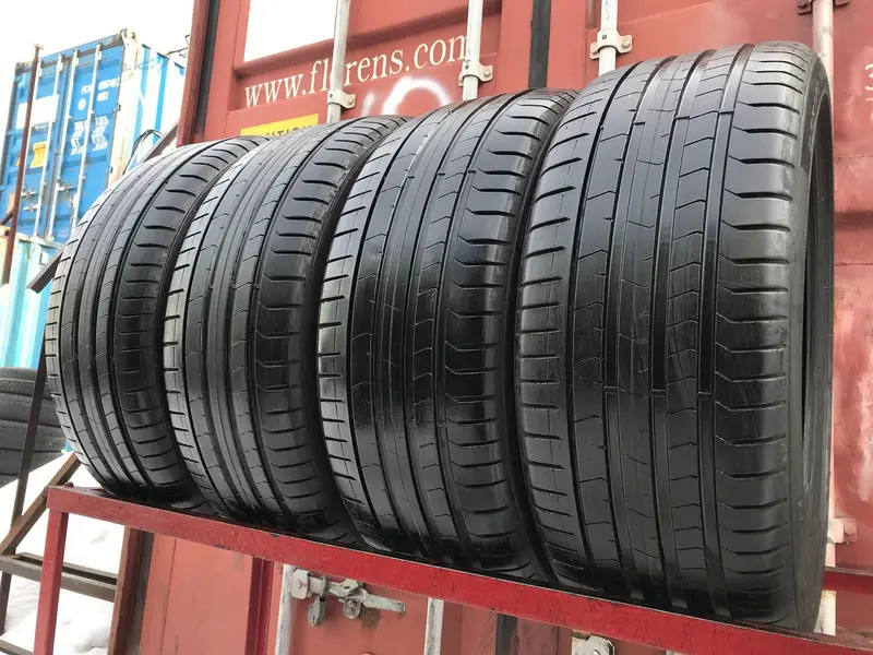 Комплект б/у шин 255/40 R21 Pirelli P Zero PZ4