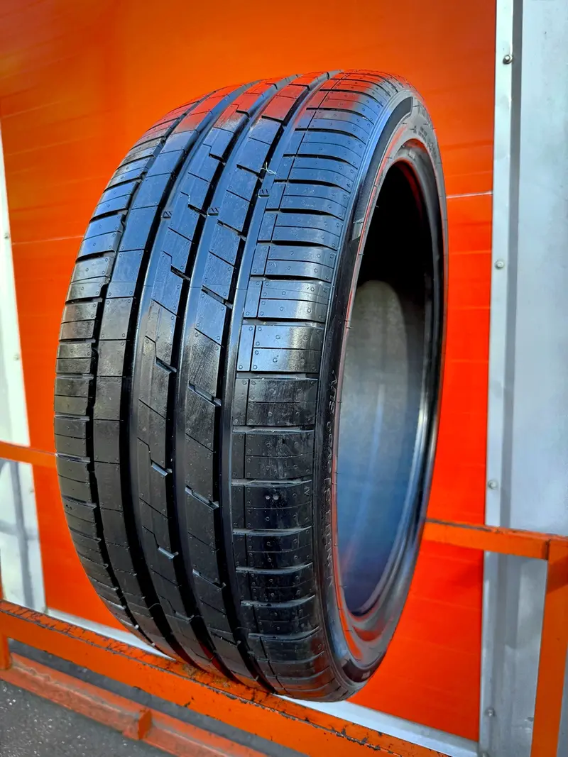 Новая шина 255/40 R22 Hankook Ventus S1 Evo3 SUV K127A, фото 1