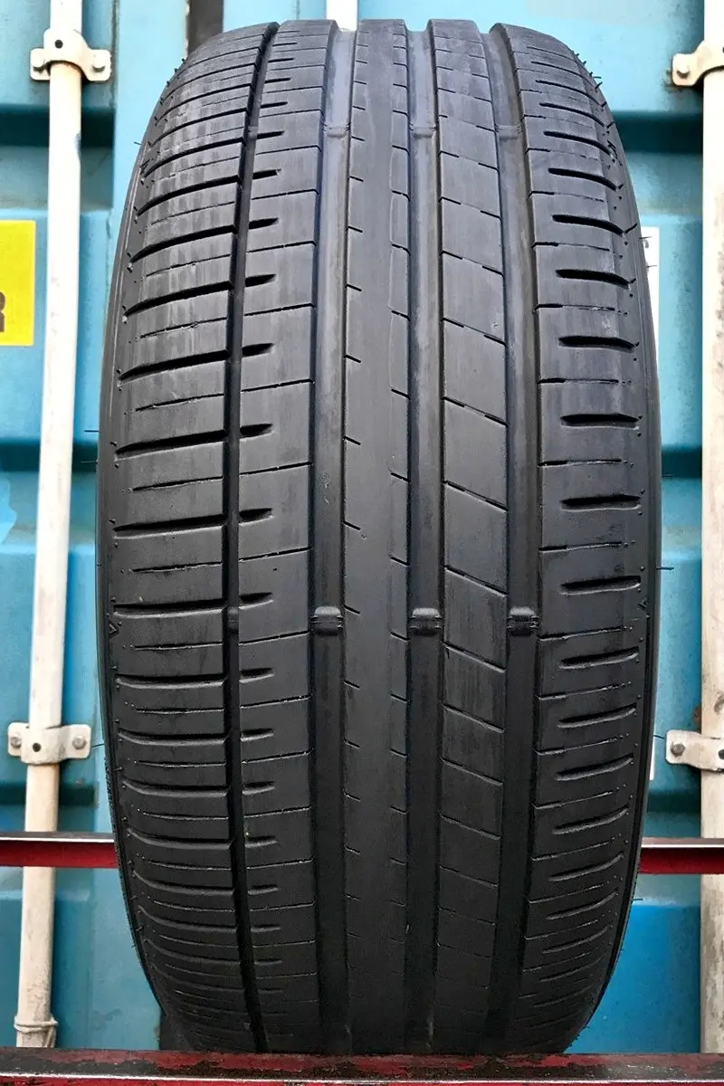Б/у шина 255/45 R18 Falken Azenis FK-510