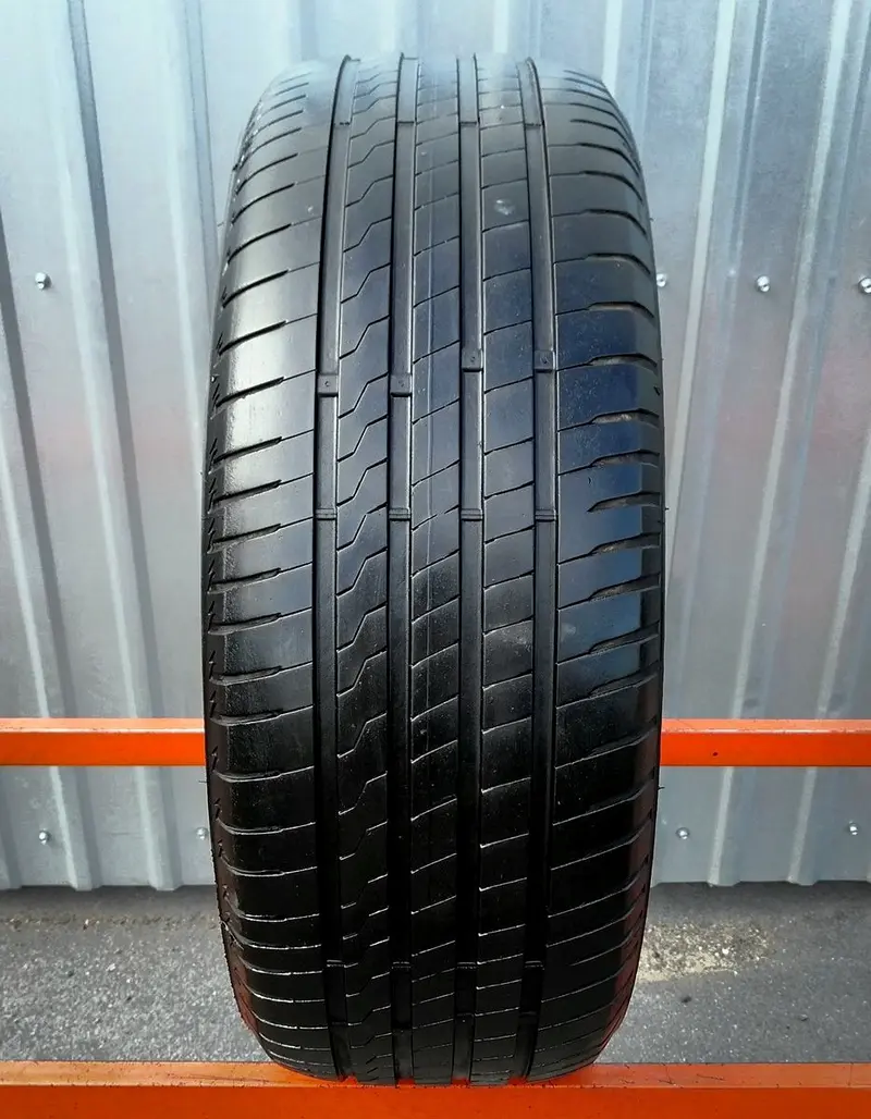 Б/у шина 255/45 R18 Firestone Roadhawk