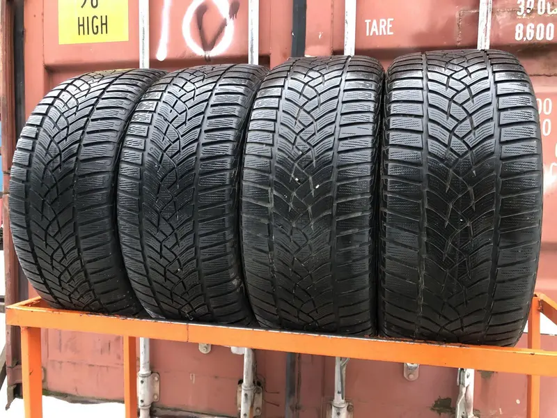 Комплект б/у шин 255/45 R18 Goodyear Ultra Grip Perfomance GEN-1