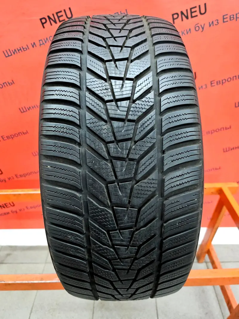 Б/у шина 255/45 R18 Hankook Winter I cept Evo3 W330
