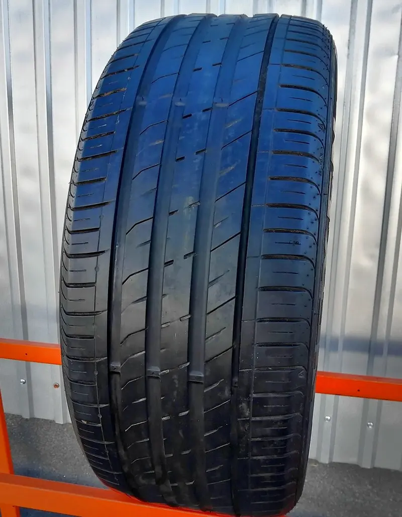 Б/у шина 255/45 R18 Nexen Nfera SU1