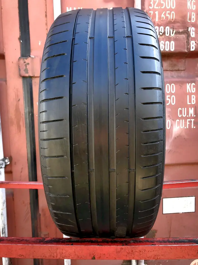 Б/у шина 255/45 R18 Pirelli P Zero PZ4