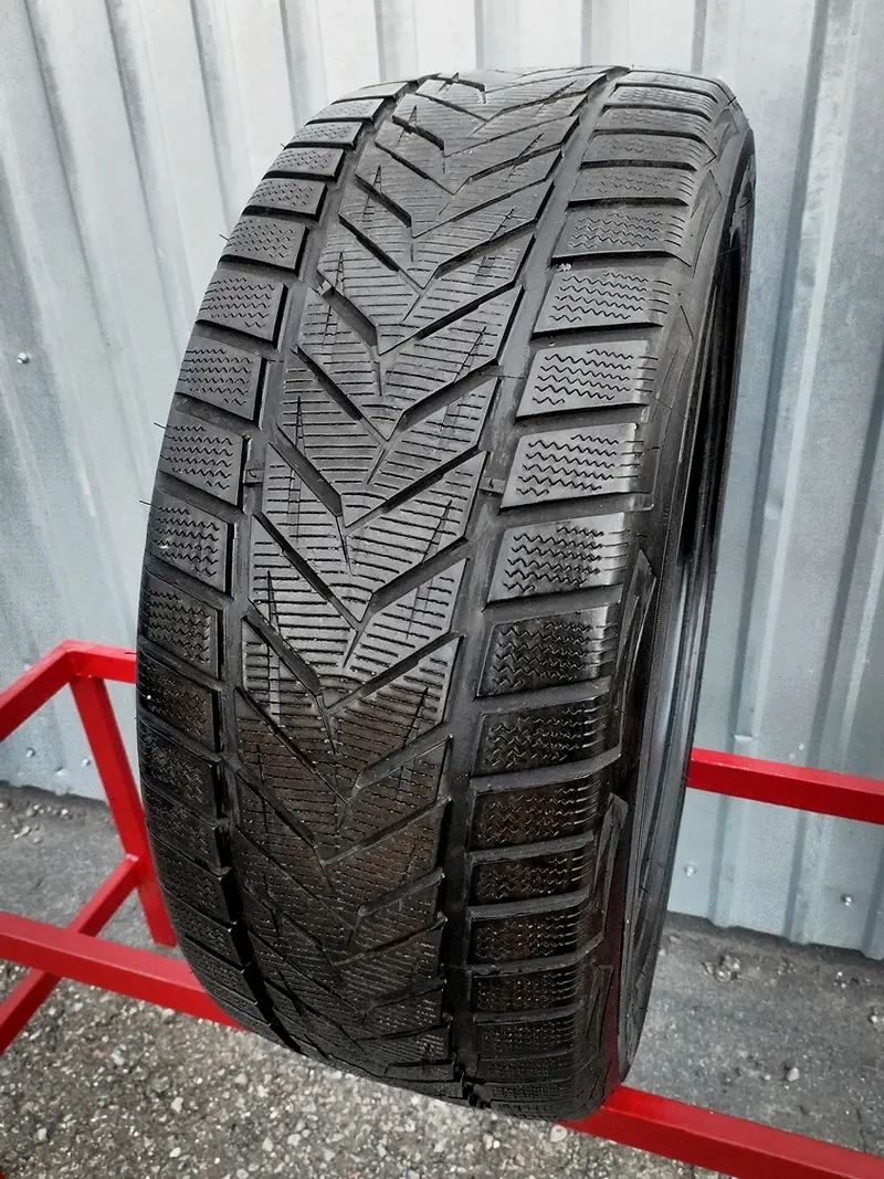 Б/у шина 255/45 R18 Vredestein Wintrac Xtreme S