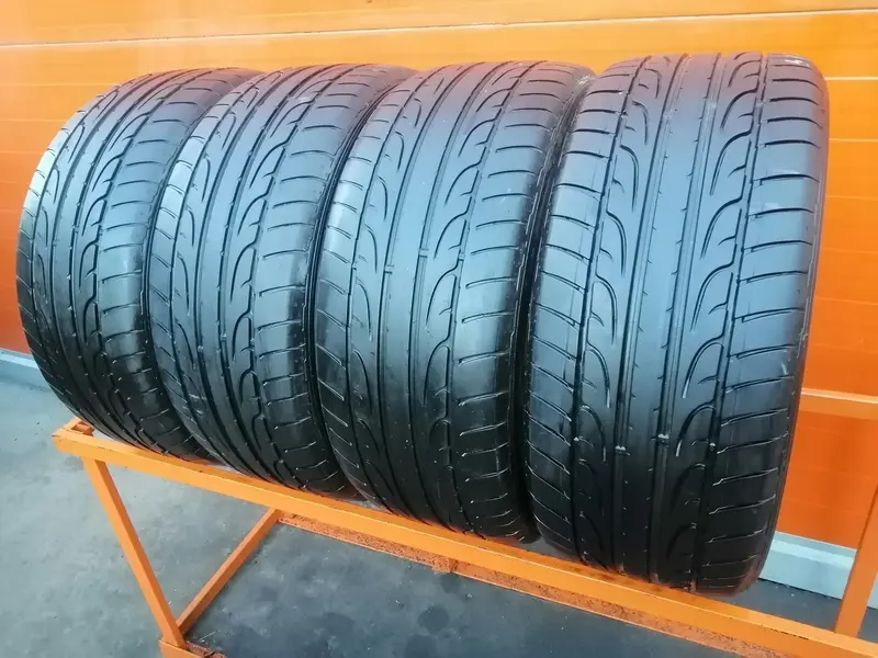 Комплект б/у шин 255/45 R19 Dunlop SP Sport Maxx