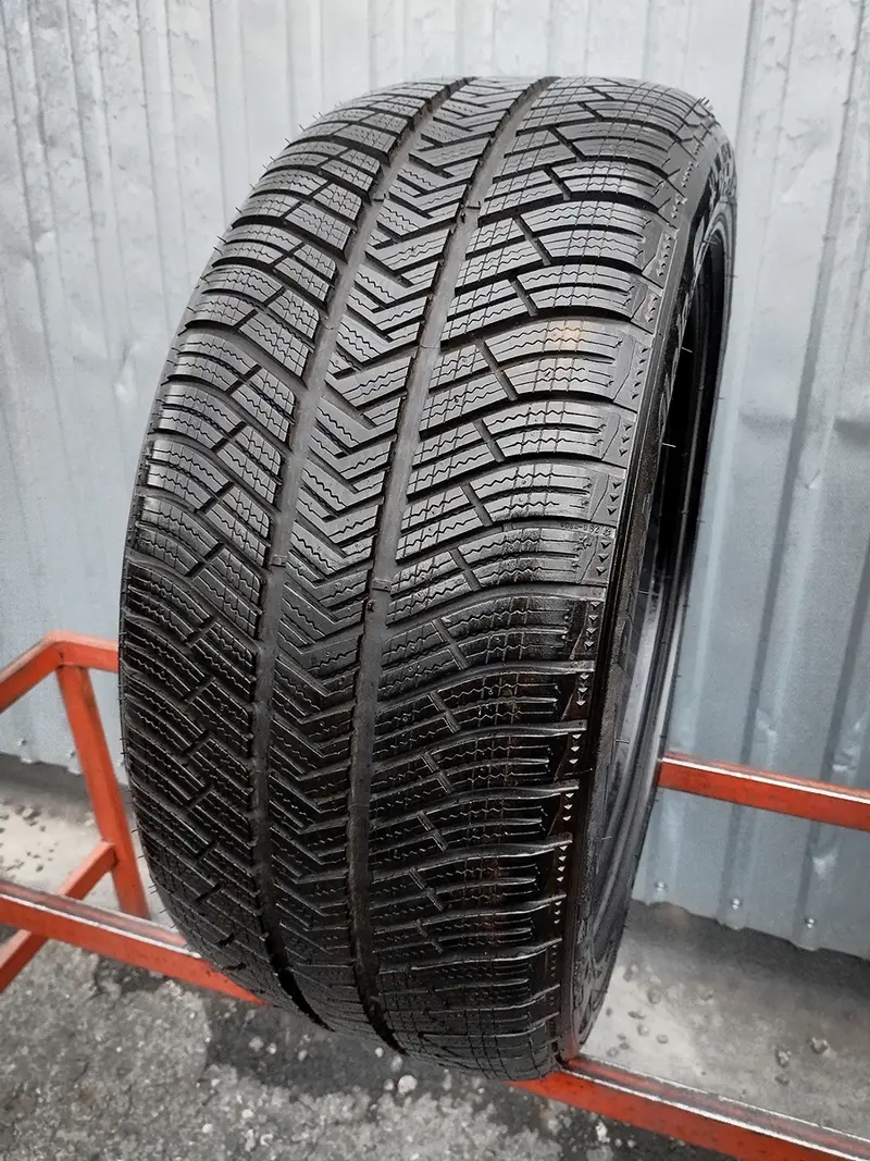 Б/у шина 255/45 R19 Michelin Pilot Alpin PA 4 MO