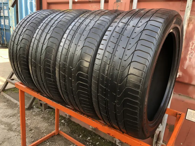 Комплект б/у шин 255/45 R19 Pirelli P Zero