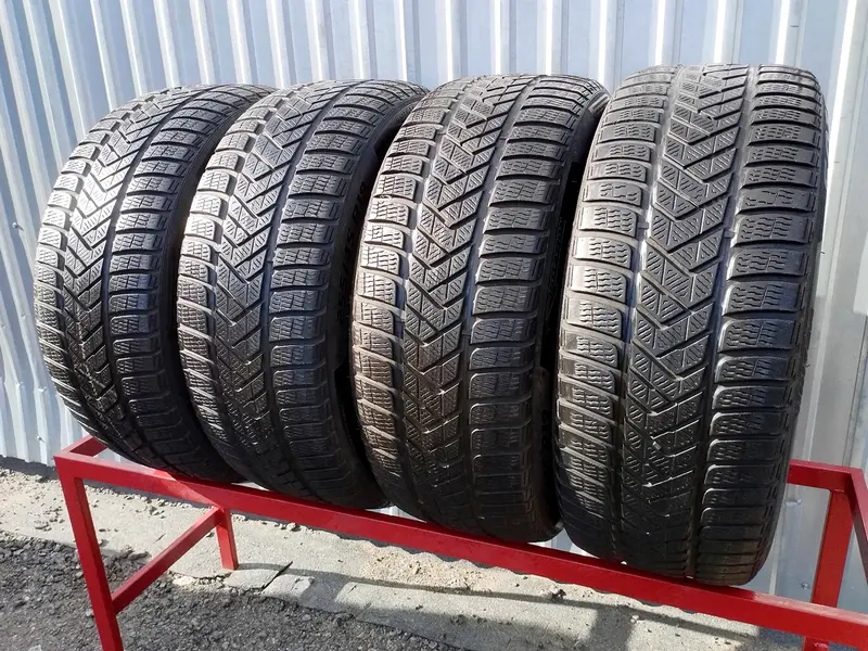 Комплект б/у шин 255/45 R19 Pirelli Winter Sottozero 3