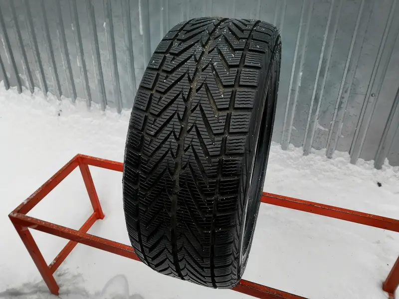 Б/у шина 255/45 R19 Vredestein Wintrac 4 Xtreme