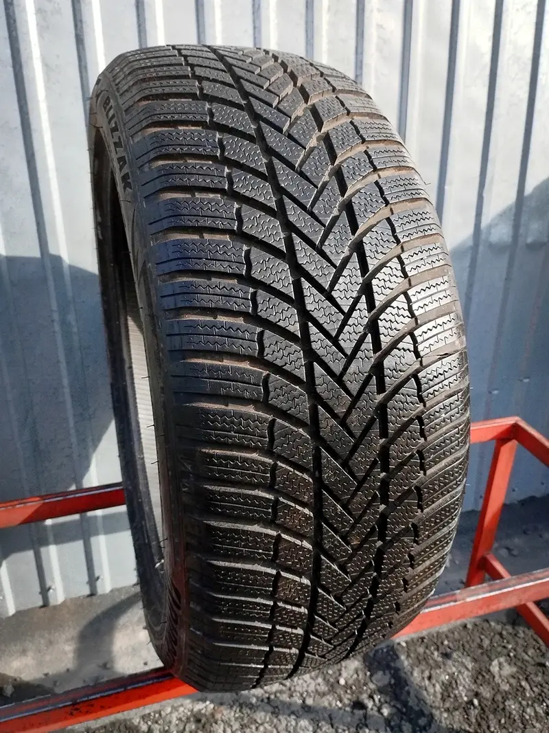 Б/у шина 255/45 R20 Bridgestone Blizzak LM-005, фото 1