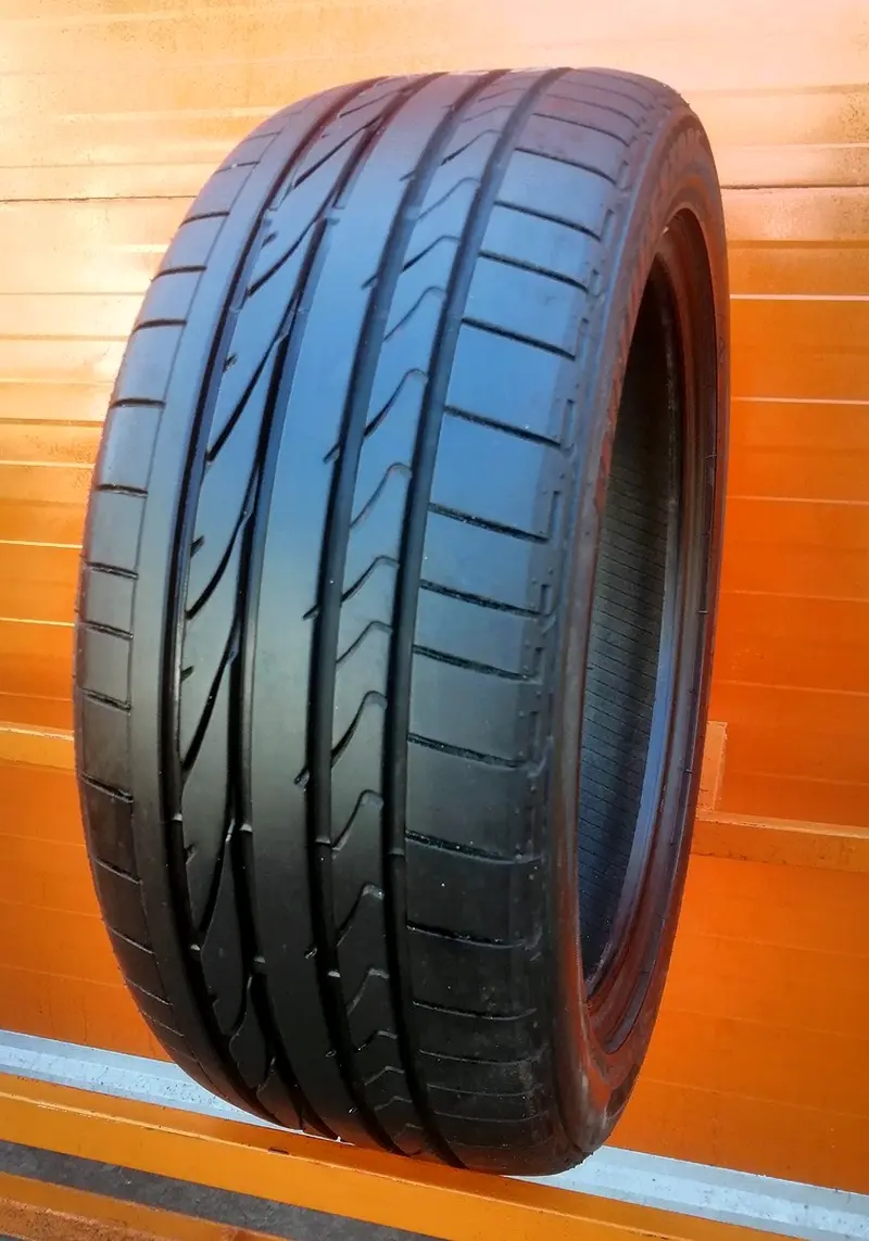 Б/у шина 255/45 R20 Bridgestone Dueler H/P Sport