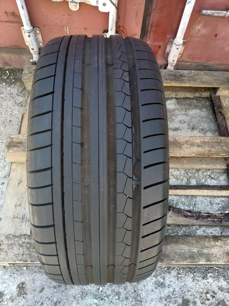 Б/у шина 255/45 R20 Dunlop SP Sport Maxx GT