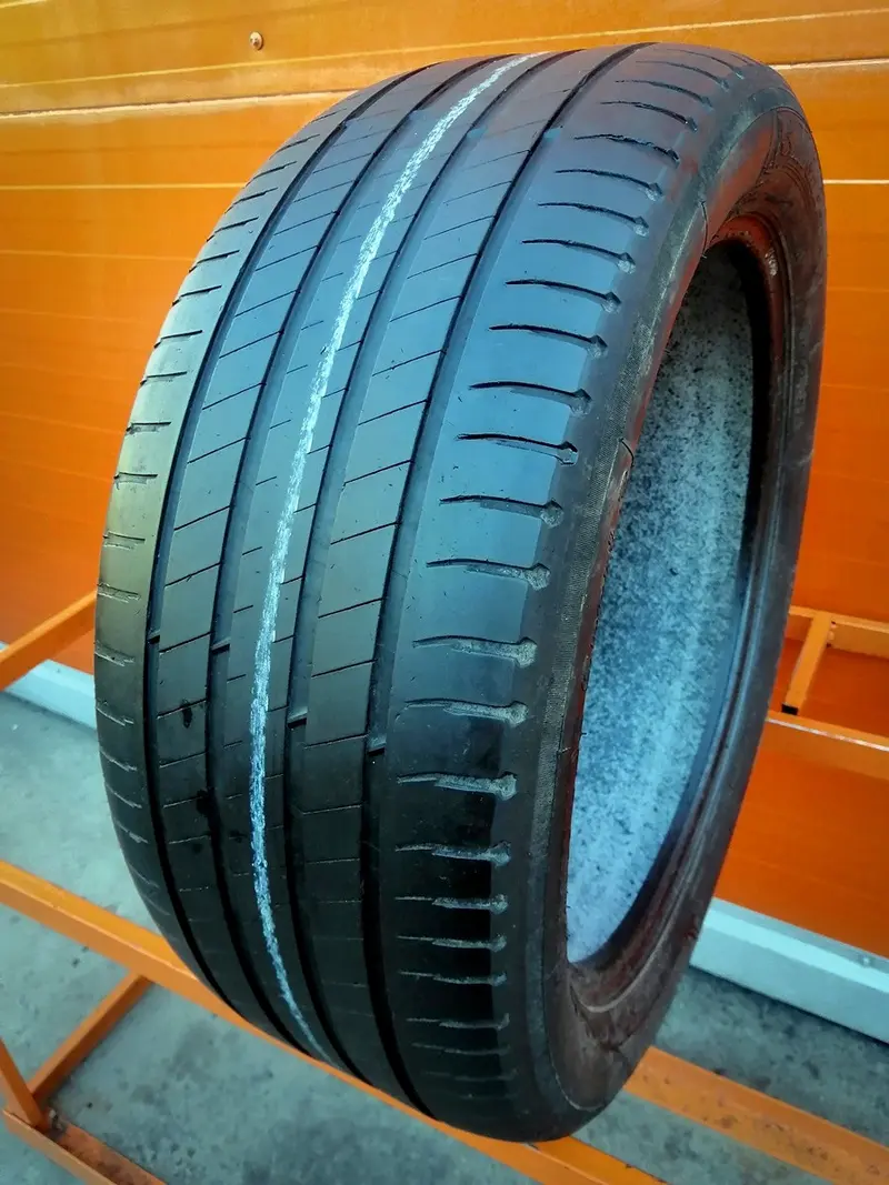 Б/у шина 255/45 R20 Michelin Latitude Sport 3