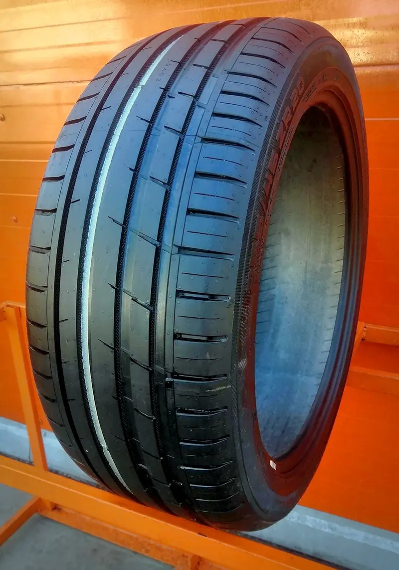 Б/у шина 255/45 R20 Nokian Powerproof SUV
